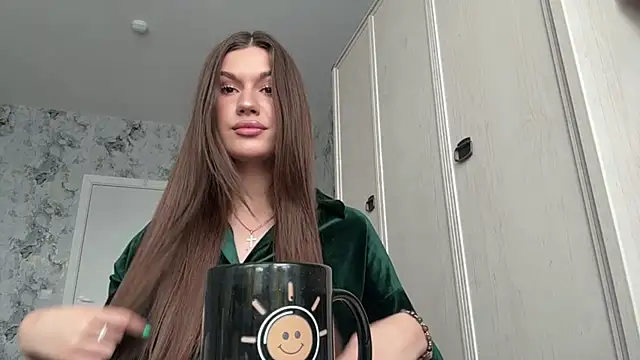 Snapshot of AmmieMinish chatting on 07-21-26, 09:32 AmmieMinish online show from 07-21-26, 09:32