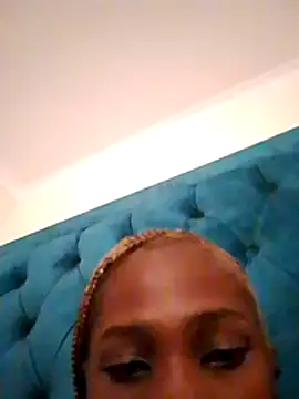 Snapshot of essyaki chatting on 07-28-26, 01:32 essyaki online show from 07-28-26, 01:32