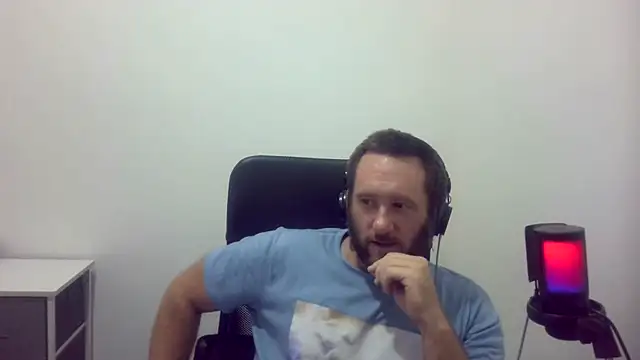 Snapshot of dadted chatting on 07-21-26, 05:20 dadted online show from 07-21-26, 05:20