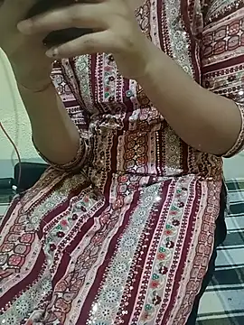 Snapshot of Rani_Sarvice_girll chatting on 07-21-26, 05:42 Rani Sarvice girll online show from 07-21-26, 05:42