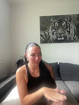 loveezoe online show from 08-05-26, 12:21