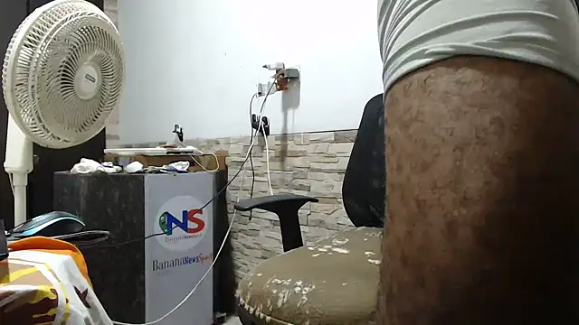 Snapshot of samario06 chatting on 09-11-25, 02:11 samario06 online show from 09-11-25, 02:11