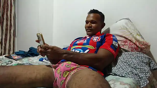 Snapshot of samario06 chatting on 02-09-25, 05:08 samario06 online show from 02-09-25, 05:08