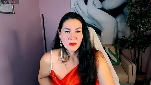 Snapshot of Tina_Moretty chatting on 07-23-26, 08:27 Tina Moretty online show from 07-23-26, 08:27