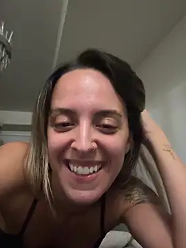 mellybearzzz online show from 07-22-26, 08:49