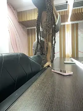 riri brunnete online show from 03-11-26, 04:06