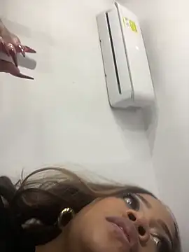 riri brunnete online show from 02-27-26, 04:23