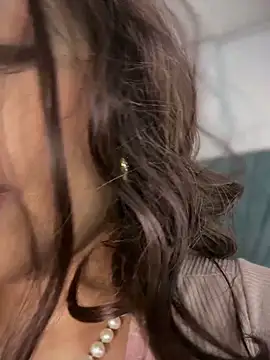 riri brunnete online show from 03-01-26, 04:12