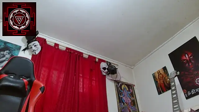 Amanda Valeska online show from 04-15-26, 07:58