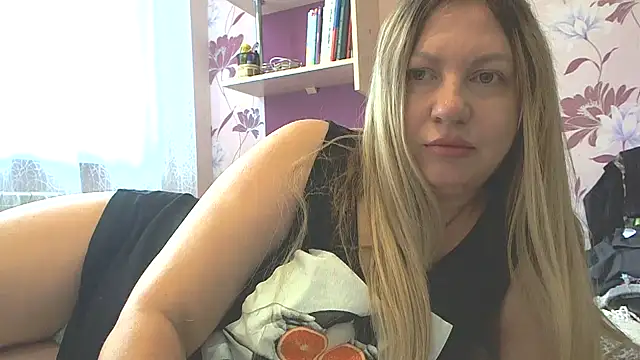 AmandaSexyHotAss20 online show from 07-25-26, 09:39