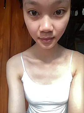 Snapshot of Li-Li12 chatting on 07-23-26, 10:23 Li-Li12 online show from 07-23-26, 10:23