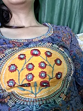 Nisha shukla online show from 07-25-26, 07:05