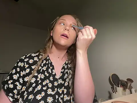 pusspuss777 online show from 07-24-26, 11:39