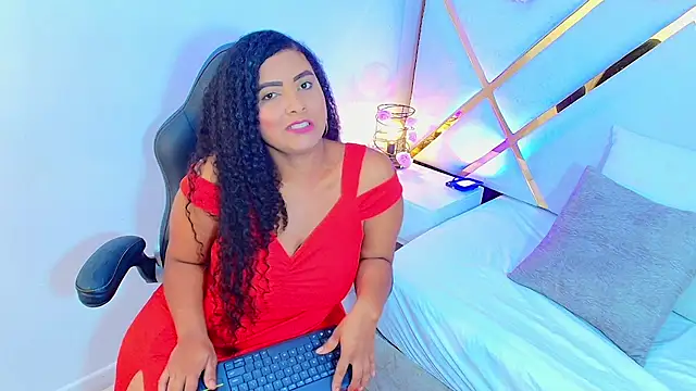 Cristal Curly online show from 07-24-26, 11:50