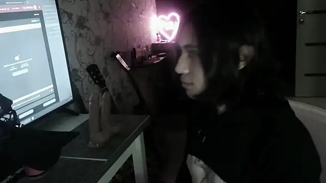 Snapshot of Kira_UwU_666 chatting on 07-24-26, 08:16 Kira UwU 666 online show from 07-24-26, 08:16