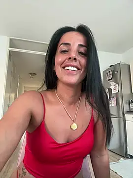 Snapshot of diamantje32 chatting on 07-25-26, 06:36 diamantje32 online show from 07-25-26, 06:36