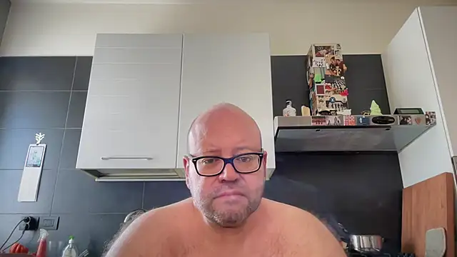 theitalianbear online show from 07-24-26, 08:21