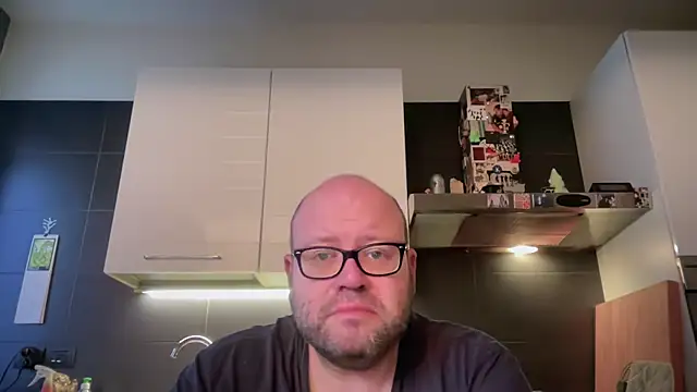 theitalianbear online show from 05-08-26, 04:16