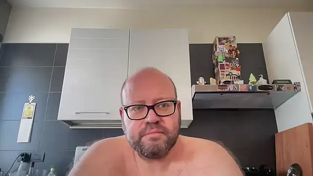 theitalianbear online show from 06-12-26, 08:45