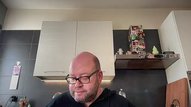 theitalianbear online show from 04-04-26, 07:59