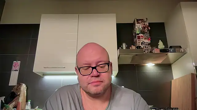 theitalianbear online show from 04-28-26, 02:27