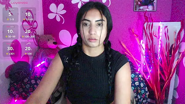 Snapshot of MeiLune chatting on 07-26-26, 12:12 MeiLune online show from 07-26-26, 12:12