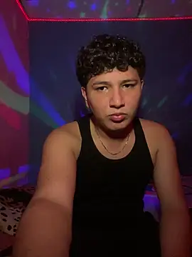 Eduardosexy  online show from 08-08-26, 12:17