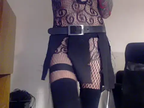 Snapshot of candy_goth_fb chatting on 08-06-26, 03:01 candy goth fb online show from 08-06-26, 03:01