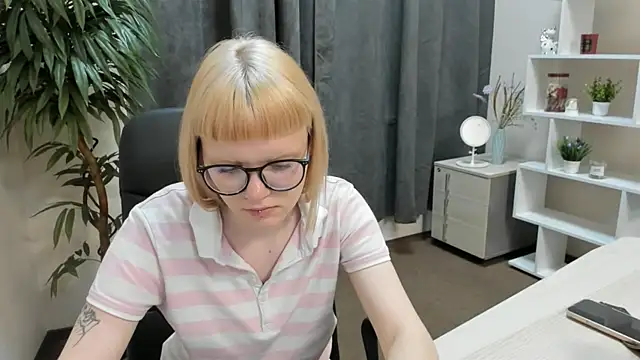 VanitaHymas online show from 07-29-26, 09:52