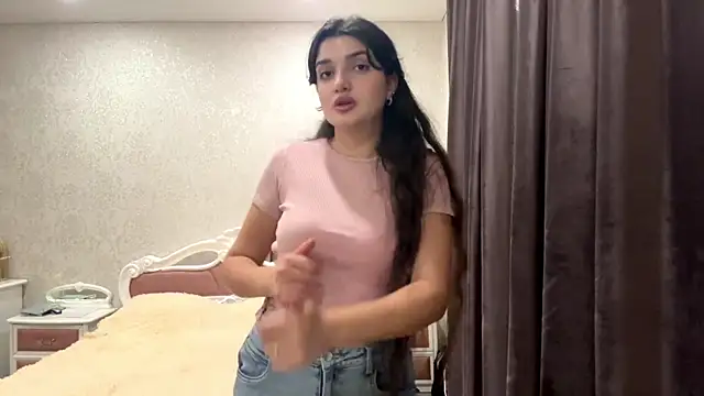 IzzabelSun online show from 07-28-26, 07:39