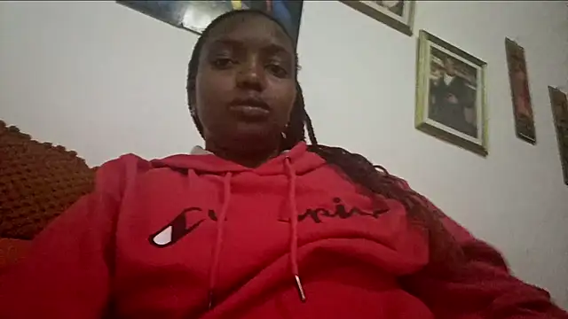 Snapshot of nutellass chatting on 07-29-26, 04:28 nutellass online show from 07-29-26, 04:28