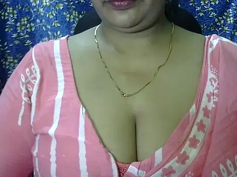 Snapshot of SARITA_03 chatting on 07-29-26, 10:14 SARITA 03 online show from 07-29-26, 10:14