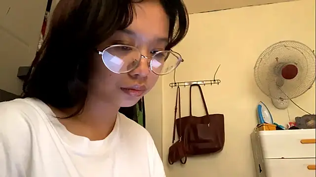 Snapshot of VickeyGramling chatting on 08-01-26, 02:31 VickeyGramling online show from 08-01-26, 02:31