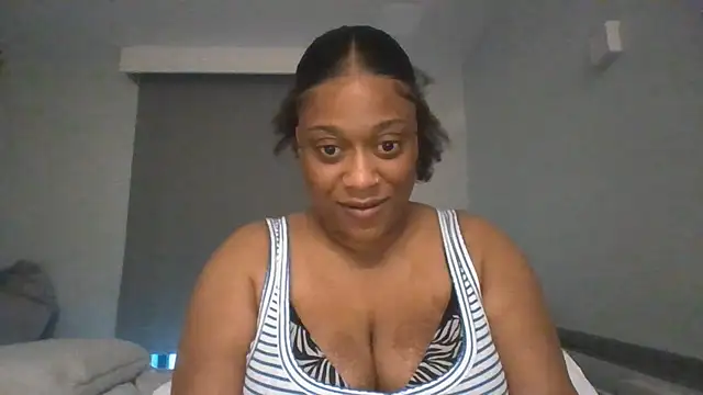 Snapshot of chelseabea chatting on 07-28-26, 08:01 chelseabea online show from 07-28-26, 08:01
