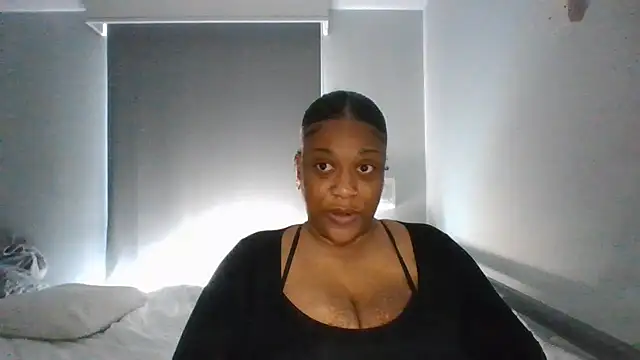 Snapshot of chelseabea chatting on 07-30-26, 08:02 chelseabea online show from 07-30-26, 08:02