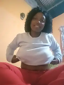 Snapshot of estrellita_18hot chatting on 07-30-26, 05:17 estrellita 18hot online show from 07-30-26, 05:17