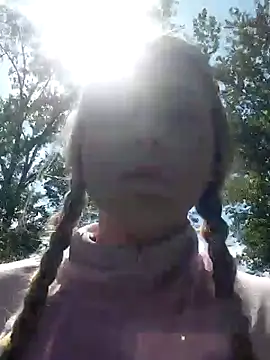 Snapshot of RossyMood chatting on 07-29-26, 11:31 RossyMood online show from 07-29-26, 11:31