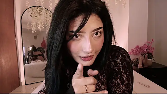 Lilith  Owens online show from 07-29-26, 04:44