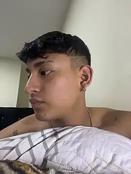 Snapshot of Esteban_Narvaez chatting on 07-30-26, 07:07 Esteban Narvaez online show from 07-30-26, 07:07