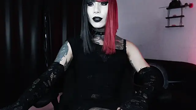 Snapshot of april_simons2 chatting on 02-22-26, 12:07 april simons2 online show from 02-22-26, 12:07