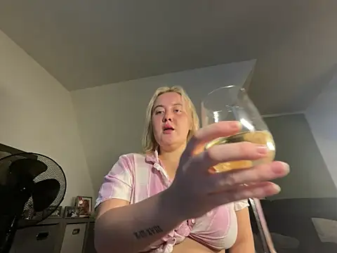 ItsHarleyMonroe online show from 08-07-26, 11:44