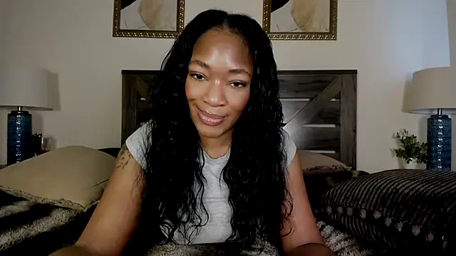 Snapshot of nicolesolace chatting on 05-16-26, 09:25 nicolesolace online show from 05-16-26, 09:25