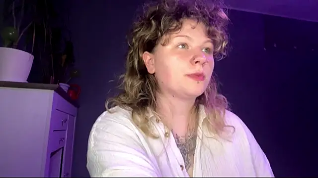 Snapshot of AlinaSexyTeen chatting on 07-30-26, 11:48 AlinaSexyTeen online show from 07-30-26, 11:48