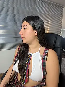 Snapshot of Antonella_blue21 chatting on 08-06-26, 08:04 Antonella blue21 online show from 08-06-26, 08:04