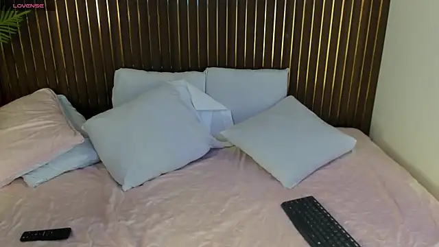 Snapshot of Madissson-lee chatting on 07-30-26, 04:55 Madissson-lee online show from 07-30-26, 04:55