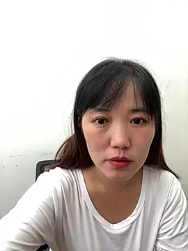 Snapshot of GuoGuoya chatting on 07-31-26, 05:29 GuoGuoya online show from 07-31-26, 05:29