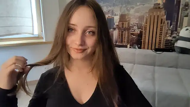 Snapshot of EvaSoShy chatting on 08-03-26, 09:04 EvaSoShy online show from 08-03-26, 09:04