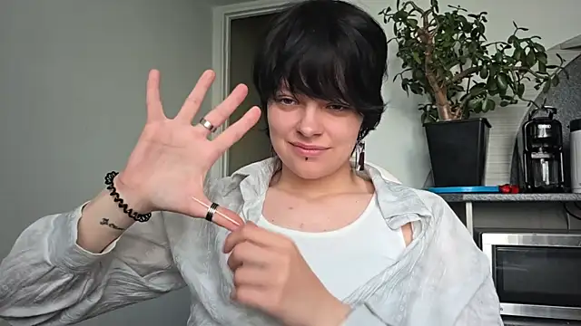 Lucysidle online show from 08-01-26, 08:56