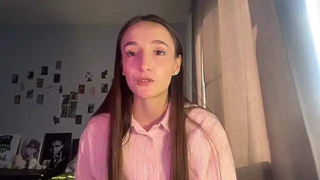 Snapshot of MerilynPlenty chatting on 07-31-26, 02:26 MerilynPlenty online show from 07-31-26, 02:26