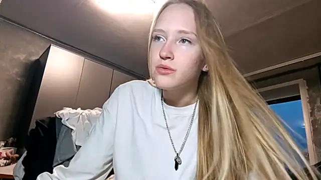 Snapshot of Mia_Azart chatting on 07-31-26, 03:53 Mia Azart online show from 07-31-26, 03:53